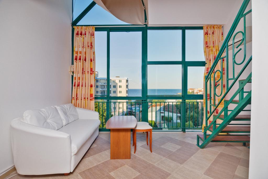 Perla Plaza 3*