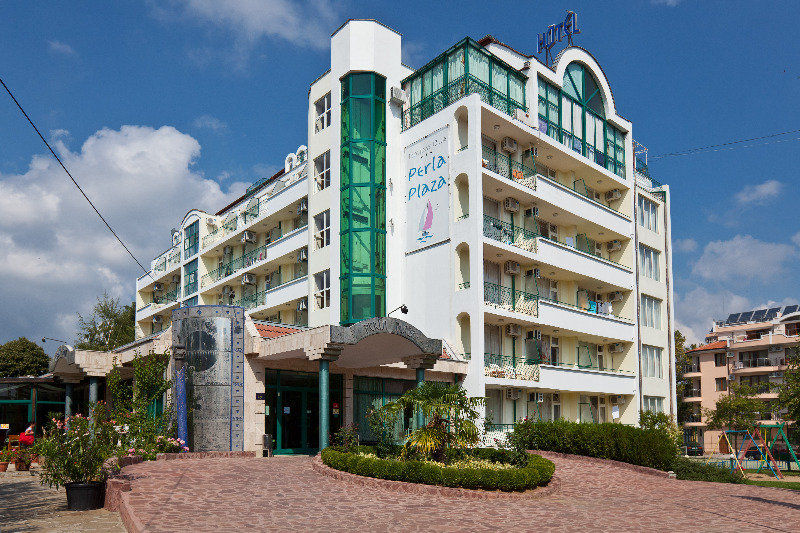 Perla Plaza