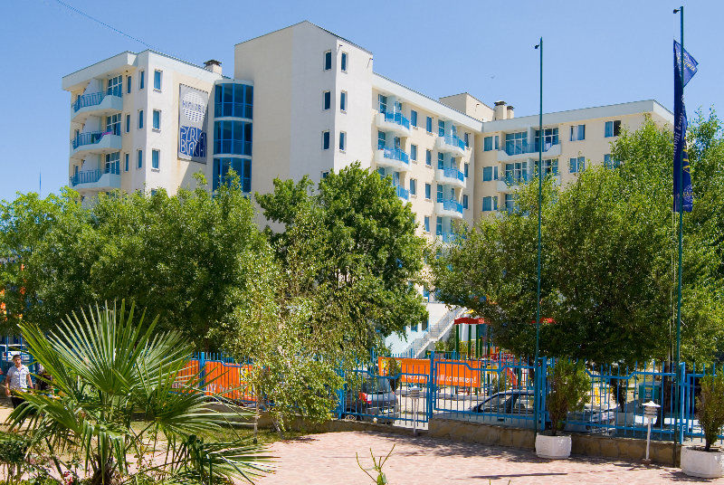 Hotel Perla Plaza Hotel 3*